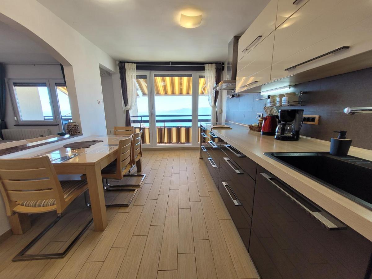 Apartment Karla Риека Экстерьер фото